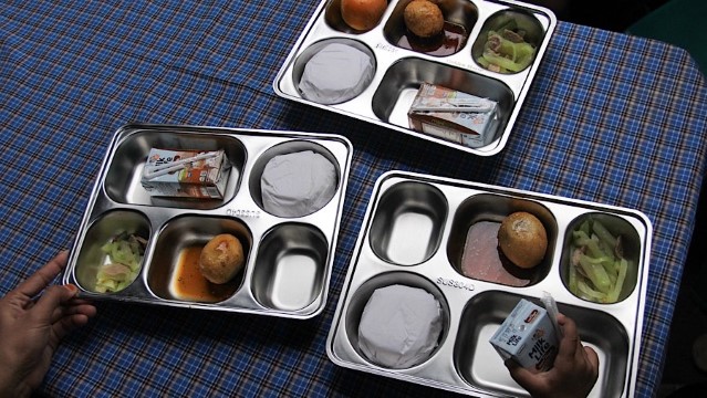 Makan Bergizi Gratis Berujung Petaka: SPPG Kembang Minta Maaf, Apa Yang Sebenarnya Terjadi?