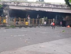 Hanya Tersisa Siswa SMA, Unjuk Rasa di DPR RI Berubah Jadi Tawuran