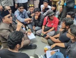 Serba Hitam dan Bawa Bendera One Piece, Warga Balikpapan Protes PBB Naik 3.000 Persen