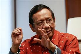 Mahfud MD: Wacana Pembubaran DPR Terlalu Berisiko