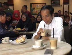 Di Mana Jokowi saat Pembakaran dan Penjarahan Merebak di Berbagai Daerah