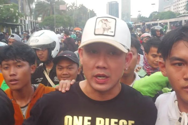 Denny Sumargo Curiga Rumah Sahroni, Eko Patrio dan Uya Kuya Terlalu Mudah Dijarah