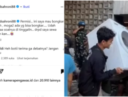 Dulu Sahroni Curhat Mau Bongkar Rumah, Kini Jadi Kenyataan Pahit Benar-Benar Dibongkar Massa