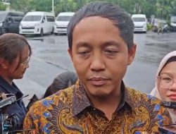 Raja Juli Minta Maaf ke Prabowo Soal Main Domino Bareng Aziz Wellang