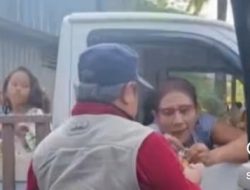 Viral Susi Pudjiastuti Kendarai Mobil Pikap Minta Rokok Sebatang, Netizen Auto Kaget: Merakyat