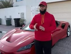 Ustadz Khalid Basalamah Naik Ferrari di Dubai, Contohkan Sahabat Nabi yang Kaya Raya: Abu Bakar - Utsman