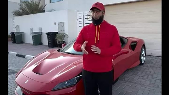 Ustadz Khalid Basalamah Naik Ferrari di Dubai, Contohkan Sahabat Nabi yang Kaya Raya: Abu Bakar - Utsman