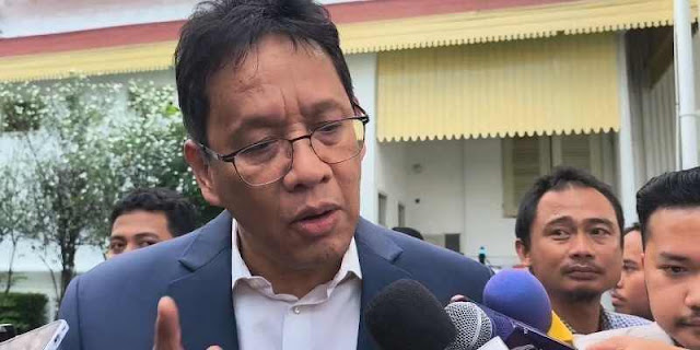 Menteri Keuangan Resah Ekonomi Tercekik Uang Rakyat Tersedot