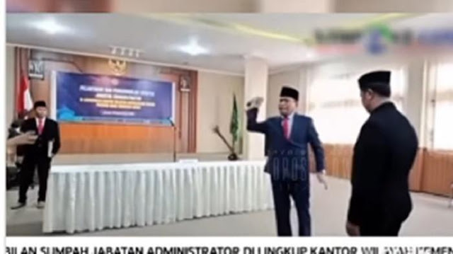 Diduga Emosi, Kakanwil Kemenag NTB Lempar Mikrofon Saat Acara Pelantikan Kepala Kemenag Dompu