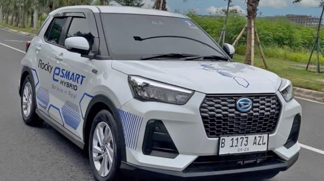 Irit Banget, Daihatsu Rocky Hybrid Bisa Tembus 47 Kilometer per Liter
