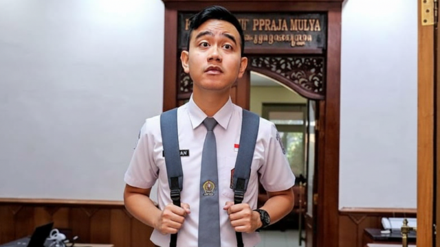 Kronologi Pendidikan Fufufafa di LKBN Antara, KPU, dan Setneg Masih Saling Bertolak Belakang