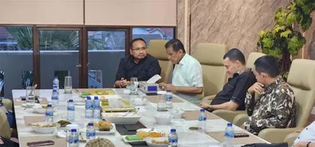 Akui Pernah Bertemu Eks Menag Yaqut, Fuad Maktour Ungkap Waktu dan Isi Obrolannya