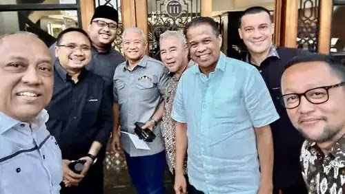 Aneh! Jubir Yaqut Bantah Ada Pertemuan di Maktour, Pemilik Travel Haji Malah Membenarkan