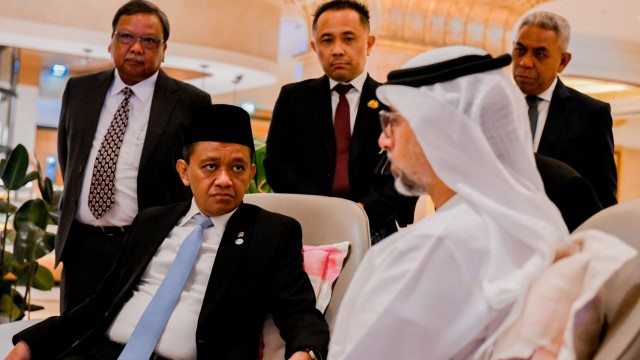 WOW! Jabatan Mentereng Bahlil di Panggung Dunia, Pimpin Pemuda Masjid Bareng Eks Presiden Singapura