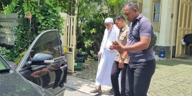 Pertemuan Jokowi–Ba’asyir Sekadar Isi Rumah yang Sepi Tamu