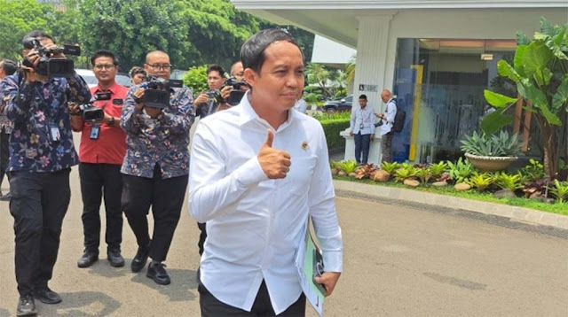 Raja Juli Bocorkan Sosok Bapak J Misterius di Kepengurusan Baru PSI, Tunggu Hari Baik!