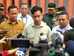 Gibran Beri Respons Tak Terduga Usai Kunjungan Roy Suryo ke Makam Ayah Jokowi
