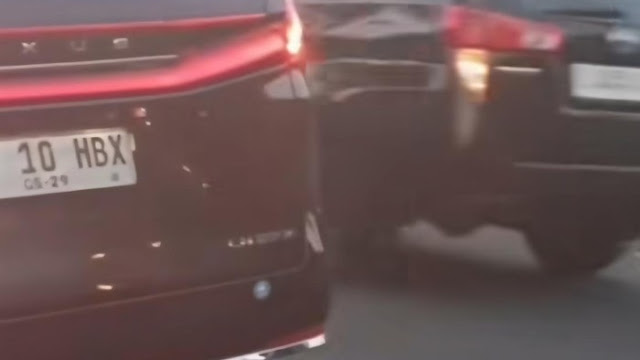 Mobil Sultan HB X Antre di DIY, Disalip Pejabat Pakai Sirine Tot-Tot Wuk-Wuk Langsung Viral
