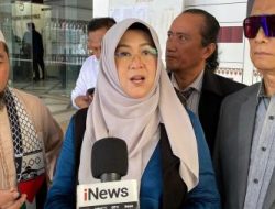 Dokter Tifa Bongkar Kejanggalan Salinan Ijazah Jokowi di KPU, Ini Fakta yang Terungkap!