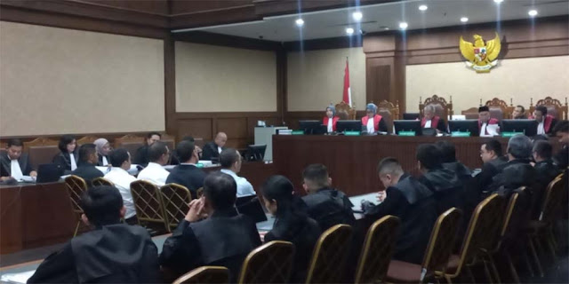 Kerry Adrianto Cs Didakwa Rugikan Negara Rp 285 Triliun, Ini Fakta-Fakta Lengkapnya!