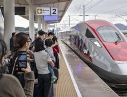 Kereta Cepat Whoosh Bom Waktu? Ancaman Bahaya bagi Negara yang Diungkap Akademisi