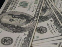 Dolar AS Melonjak, Pasar Justru Stabil: Ini Alasan Di Balik Ketegangan Perang Dagang