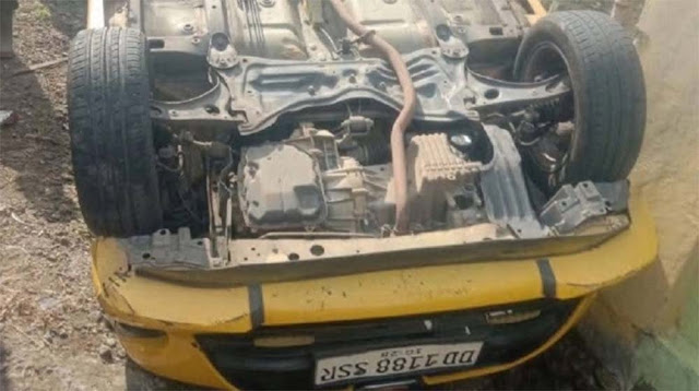 Polisi Diduga Terlibat! Massa Amuk Mobil Perampok di Takalar, Kartu Identitas Ditemukan di TKP