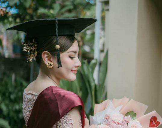 Meiska Bocorkan Rencana Besar Usai Lulus Double Degree: Siap Terjun ke Dunia Baru!