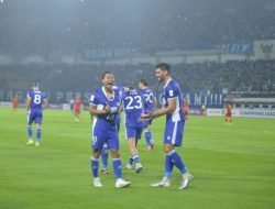 Adam Alis Cetak Gol Kunci, Persib Gasak Selangor 2-0 di ACL Two 2025