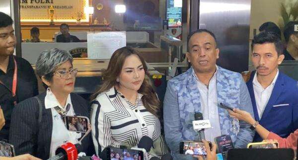 Lisa Mariana Usai Diperiksa Polisi sebagai Tersangka Kasus Dugaan Fitnah ke Ridwan Kamil