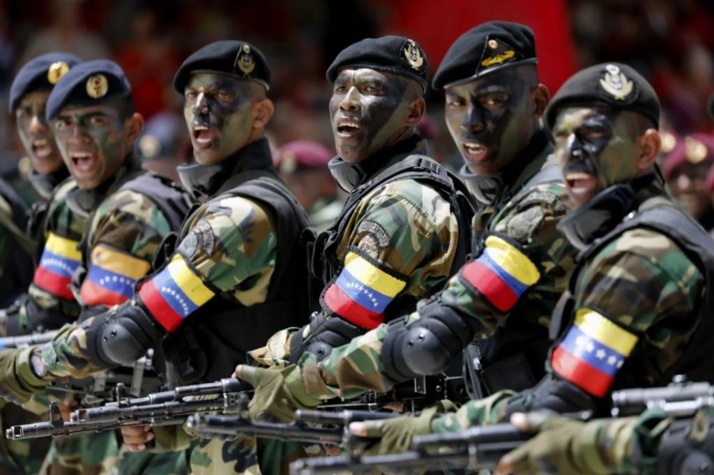 AS Kerahkan Kapal Induk & 6.000 Pasukan, Venezuela Siaga Hadapi Ancaman Militer
