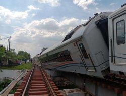 KA Anjlok di Stasiun Kedunggedeh Guncang Lintas Jakarta-Bekasi! Ini Kronologi & Dampaknya