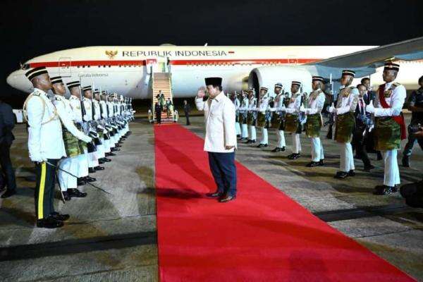 Presiden Prabowo Tiba di Malaysia, Hadiri KTT ASEAN 2025 dengan Agenda Diplomasi Penting