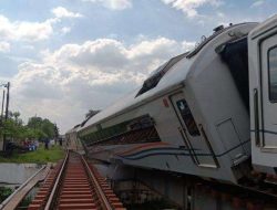KA Purwojaya Anjlok di Bekasi: Kronologi Lengkap, Penyebab Diduga Bogie Lepas, dan Respons Darurat KNKT