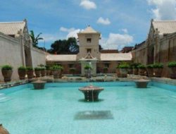 15 Tempat Wisata di Jogja yang Wajib Dikunjungi: Liburan Tak Terlupakan dari Candi Hingga Pantai