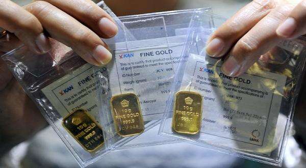 Harga Emas Antam Turun Drastis! Cek Daftar Lengkap & Harga Buyback Terbaru 27 Oktober 2025