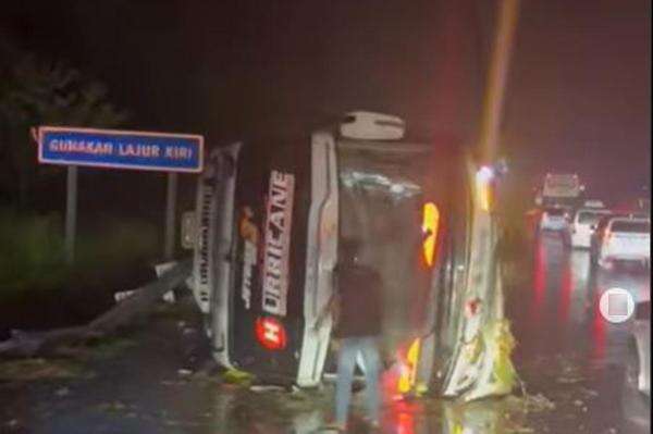 Kecelakaan Maut Bus PO Haryanto di Tol Semarang-Batang, 3 Tewas dan 20 Luka-luka