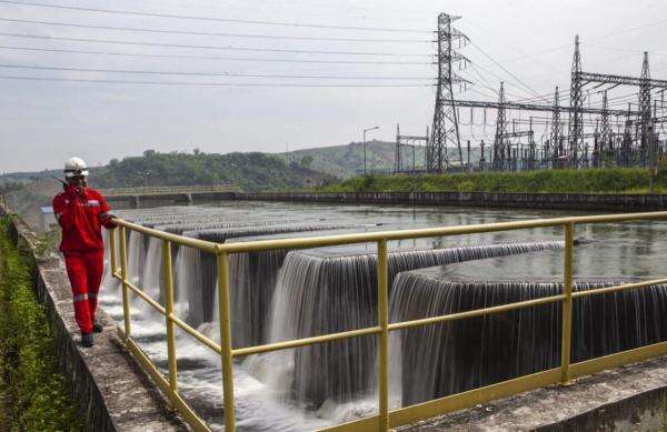 99,83% Rasio Elektrifikasi Indonesia: Keadilan Energi Hampir Tercapai, Daerah 3T Pun Terang!