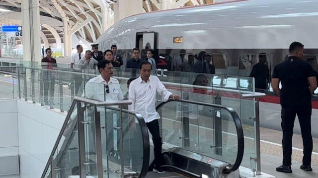Krisis Transparansi Hukum Kereta Cepat Whoosh: Dampak Fiskal & Solusi Reformasi
