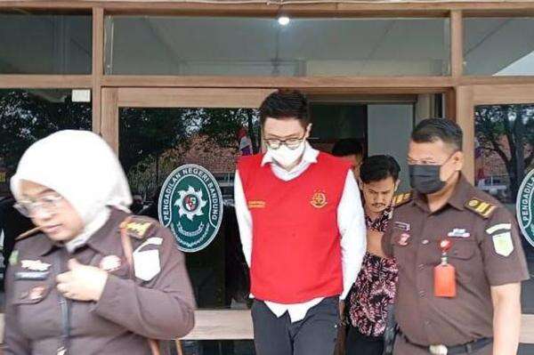 Dokter Priguna Dituntut 11 Tahun Bui & Restitusi Rp137 Juta, Ini Modus Pemuaskan Nafsu di RSHS Bandung