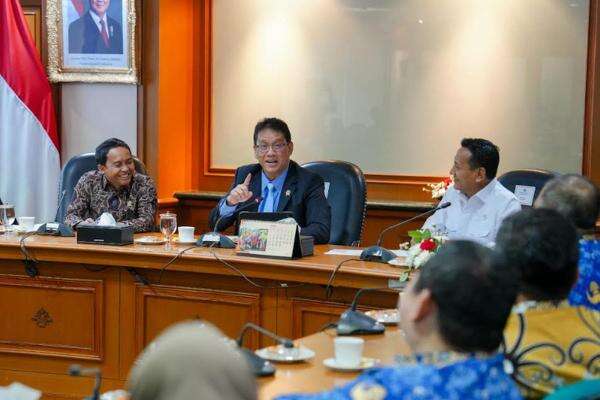 Menteri Keuangan Puji Kinerja Kementerian Kehutanan: Kasus Karhutla Turun Drastis!