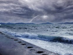 Badai Melissa Hantam Jamaika: 500.000 Orang Terdampar Gelap dan Krisis Pengungsian