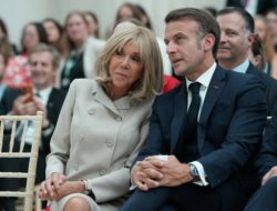 10 Terdakwa Hadapi Pengadilan Prancis Atas Tudingan Brigitte Macron Adalah Laki-laki