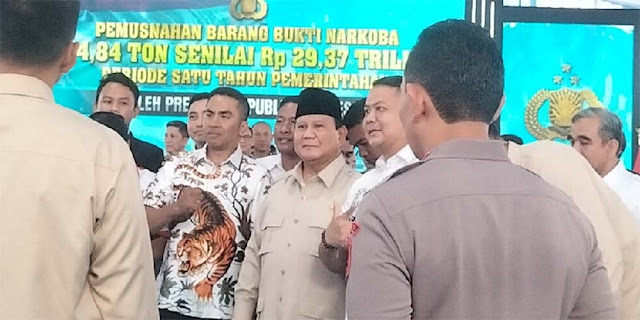 Prabowo Bantah Otoriter dengan Santai: Rasanya Enggak Sih