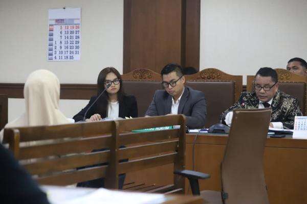 Hotman Paris Bantah Saksi CMNP: Klaim Kemenangan untuk MNC Asia Holding