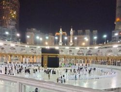 UU Umrah Mandiri 2025 Dilegalkan, Komnas Haji Beri Peringatan Keras Ini!