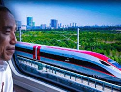 Rocky Gerung Bongkar Alasan Jokowi Bela Whoosh: Sinyal Darurat Kasus Korupsi?