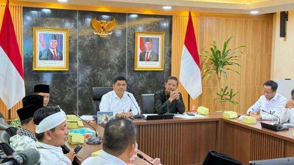 Guru Madrasah Tuntut Afirmasi PPPK, Aspirasi Disampaikan Langsung ke Presiden Prabowo