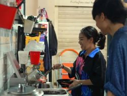 AZBUN: Azia Riza Bikin Heboh dengan Matcha dan Ramen Ala Anak Skena!