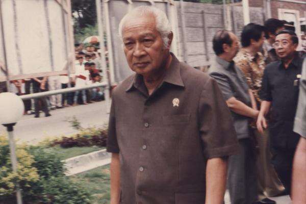 Soeharto Diusulkan Jadi Pahlawan Nasional 2025: Proses & Kriteria Penilaian